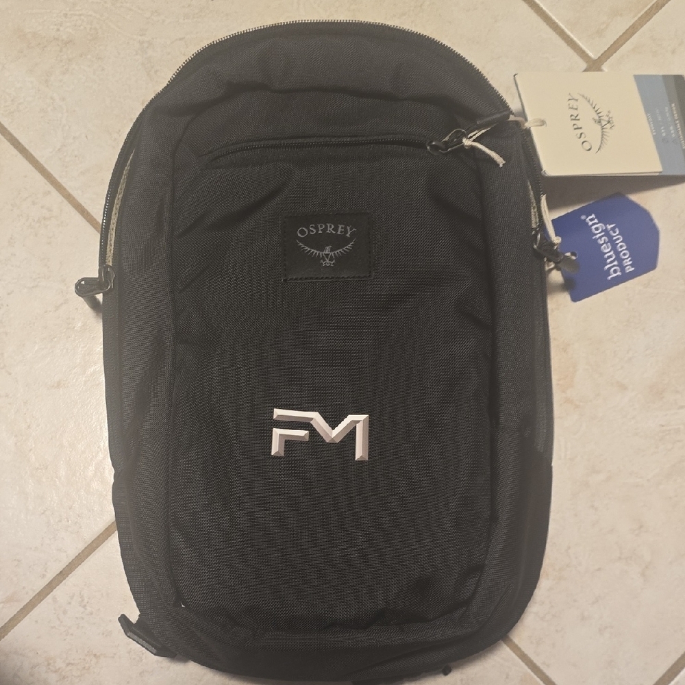 NWT OSPREY AOEDE SLING BLACK